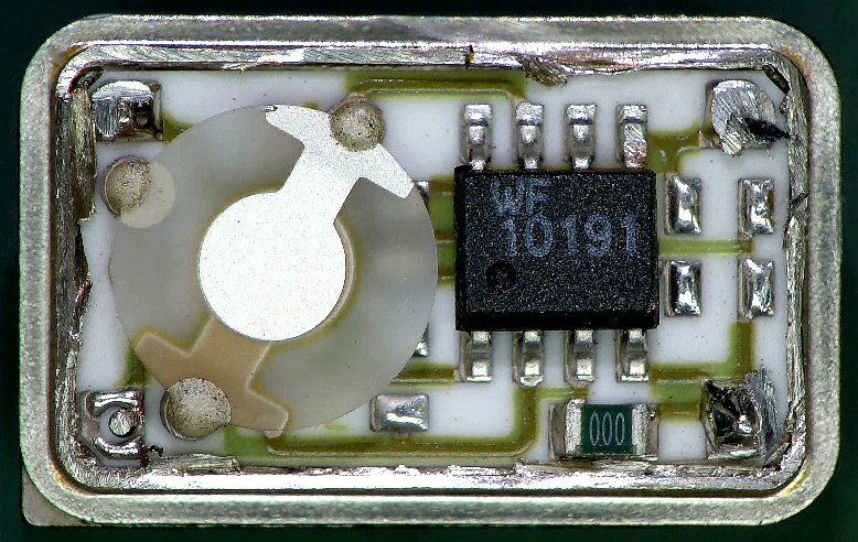 Crystal_Oscillator_DIP_e.jpg.61cc522b6aa1d039f92dc3d22ecd536f.jpg