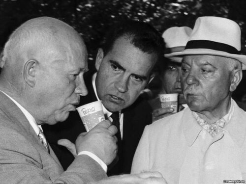 russia-pepsi-Khrushchev-500x375.jpg