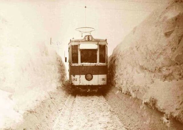 București - Iarna anului 1954.jpg