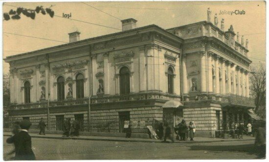 Clădirea de legendă a Jockey Club a fost demolată în 1960.jpg