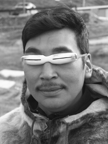 Inuit_snow_goggles.jpg